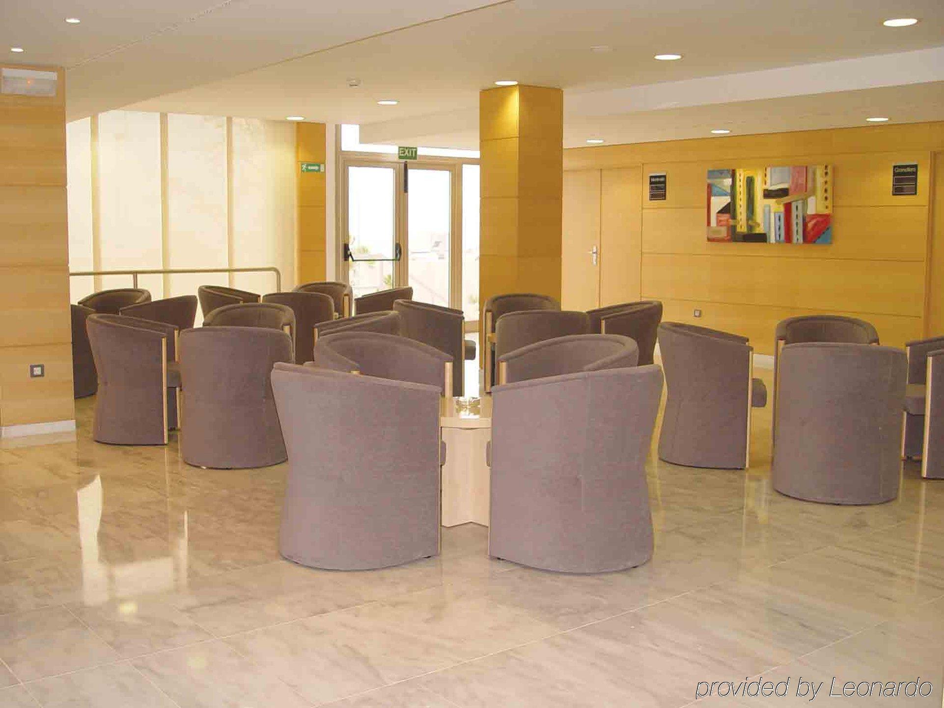 גראנולרס Holiday Inn Express Barcelona - Montmelo, An Ihg Hotel מראה חיצוני תמונה